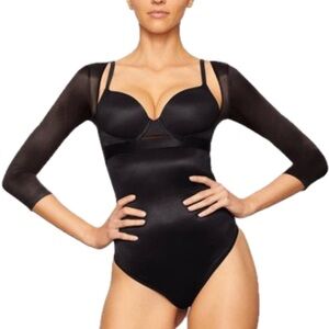 NWT SKIMS Barely There Open Bust Arm Shaper Black